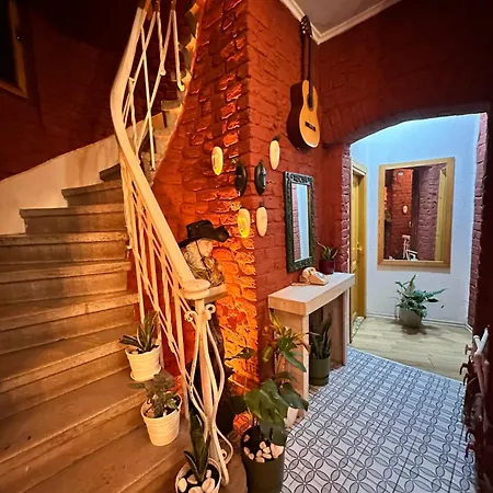 מלון 1826 Heritage House 3*